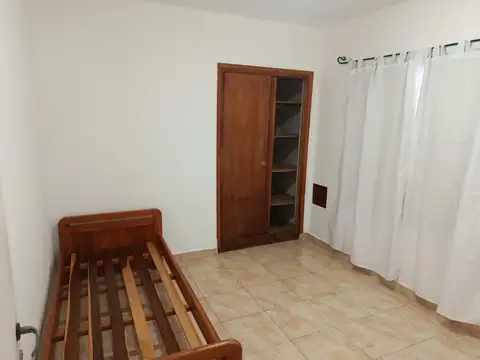 Depto Tipo Casa en Alquiler de 1 dormitorio