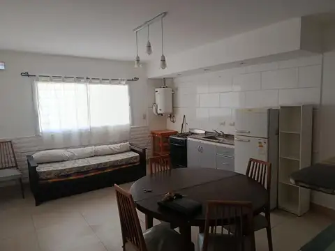 Depto Tipo Casa en Alquiler de 2 ambientes