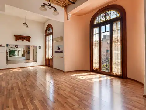Venta PH 4 ambientes c/Dependencia y Terraza - San Cristobal
