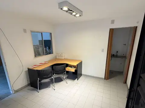 Galpon en Alquiler 8  mts Frente