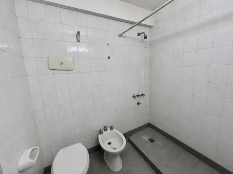 DEPTO 2 AMB EN VENTA BALVANERA PATIO Y BALCON