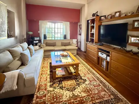 Casa en Venta en Olivos, USD 460.000
