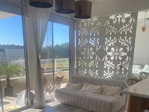Departamento en Alquiler con 1 cochera