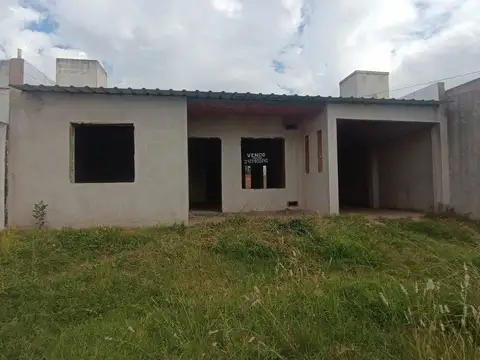 CASA EN VENTA EN PERGAMINO