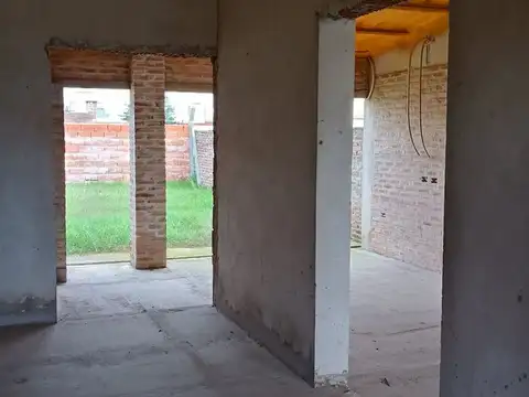 Casa 3 ambientes con 1 baño