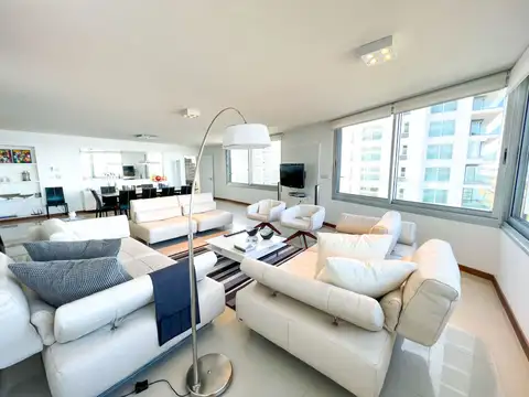 Departamento 4 ambientes con 3 baños