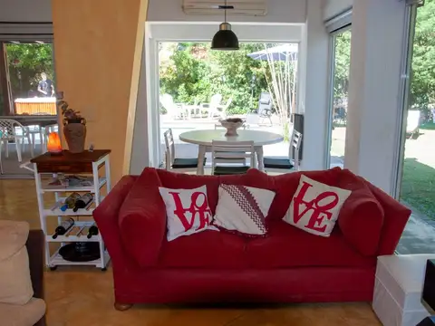 Casa en venta en Larena Country Club Pilar Pileta