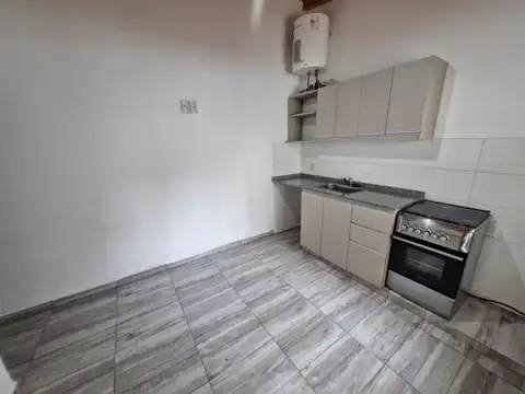 Depto Tipo Casa en Alquiler de 2 ambientes