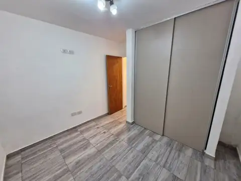 Depto Tipo Casa 2 ambientes con 1 baño