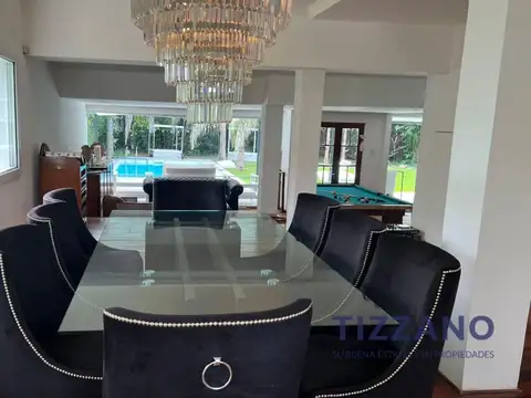 Casa 5 ambientes con 3 baños