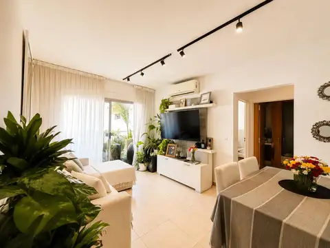 Departamento en Venta en Parque Chacabuco, USD 165.000