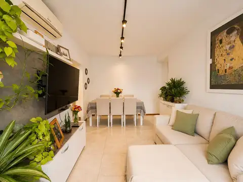 Departamento en Venta en Parque Chacabuco, USD 165.000
