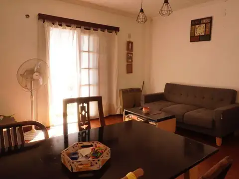 Depto Tipo Casa en Venta con 1 cocheras