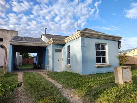 Casa con quincho en venta en Villa Elisa ER