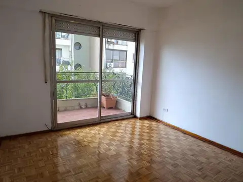 Venta Departamento 3 ambientes al frente con Balcón y Cochera Fija Velez Sarsfield