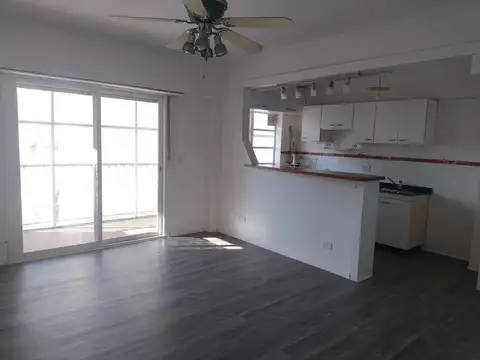 Departamento en alquiler en Urquiza R
