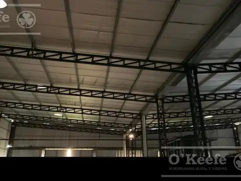 LOTE DE 8400 M2 CON GALPÓN DE  600 m2 CUBIERTOS