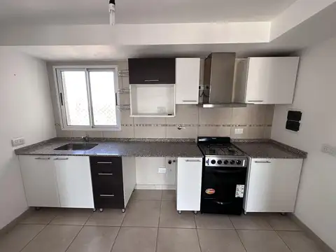 Departamento en Alquiler con 1 cocheras
