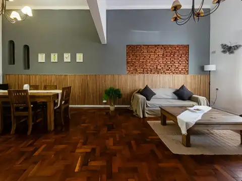 Casa ex Municipal en Parque Chacabuco