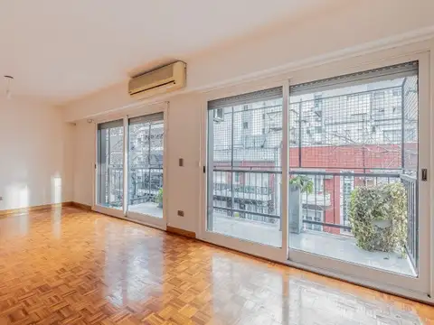 Venta Departamento de 4 amb con Dep y Cochera en Belgrano