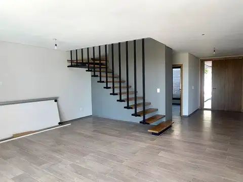 Casa en Venta en Chacras De Coria, USD 370.000