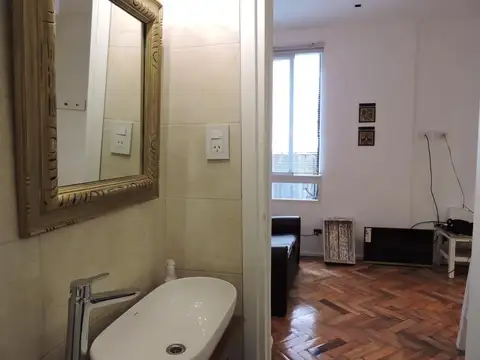 Excelente 2AMB en Recoleta