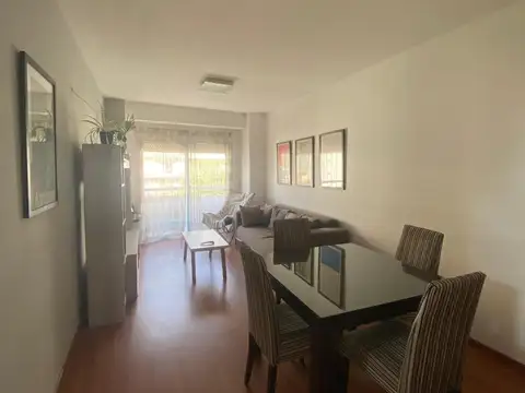 Av. Honorio Pueyrredón al 600 entre  Felipe Vallese y Mendez de Andes