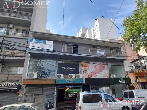 SEMI PISO 4 AMBIENTES DE 132 M2 - CON COCHERA DOBLE -