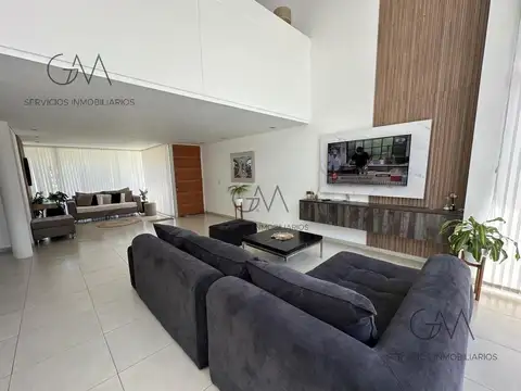 Casa en Alquiler Temporal en Rumenco, USD 450