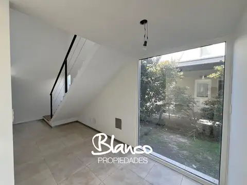 Casa 6 ambientes con 3 baños