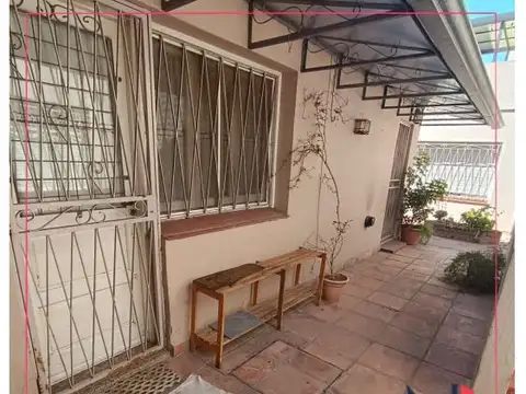 Buenos Aires 600 , Piso 1