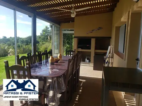 Casa en Venta con 5 cocheras