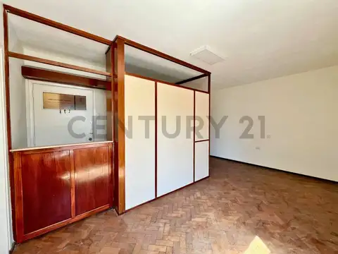 Oficina en Venta al Este