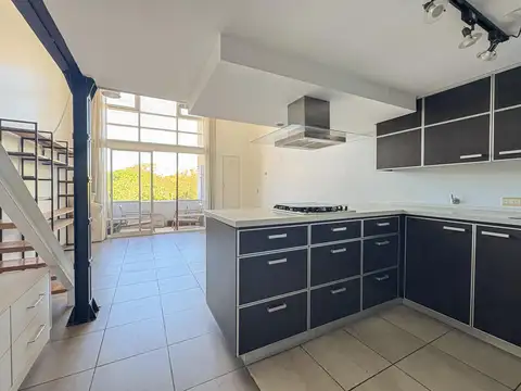 Venta triplex 2 ambientes c/ terraza en Nuñez