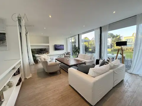 Casa en Venta de 4 dormitorios