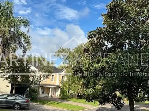 Casa en Alquiler de 4 dormitorios