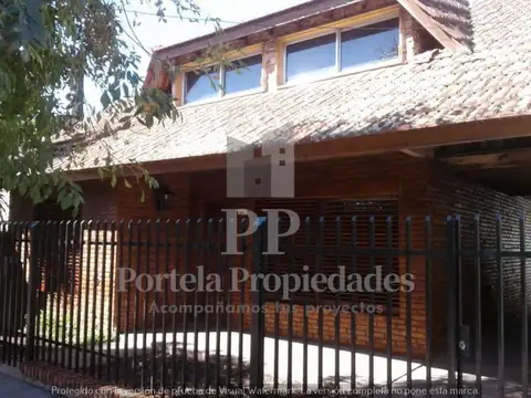 Depto Tipo Casa en Alquiler de 3 ambientes