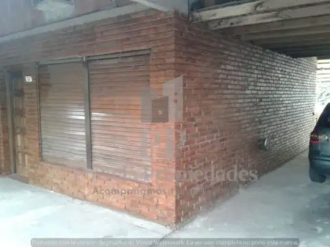 Depto Tipo Casa en Alquiler en Castelar, $ 1.200.000