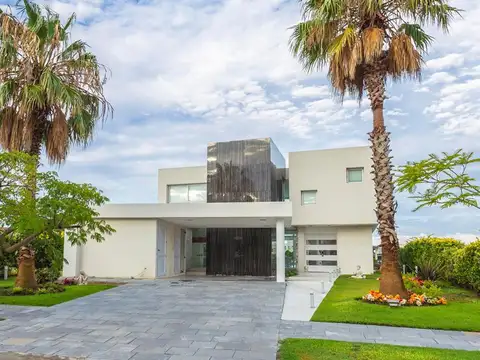 Casa en Venta en Nuevo Quilmes, USD 1.180.000