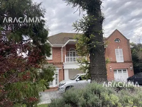 Casa en Venta en Monte Grande, USD 600.000