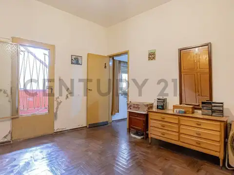 Anastasio González 5600, Piso 0