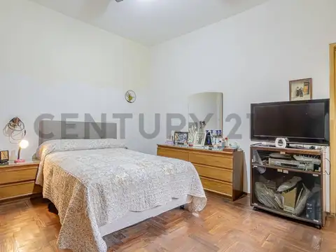 Anastasio González 5600, Piso 0