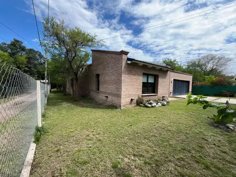 Casa 6 ambientes con 3 baños