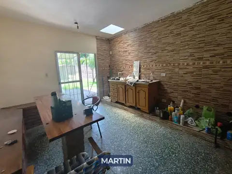 Casa 4 ambientes con 1 baño