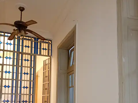 Depto Tipo Casa en Alquiler de 4 ambientes