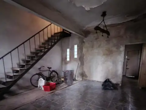 casa en dos plantas a refaccionar
