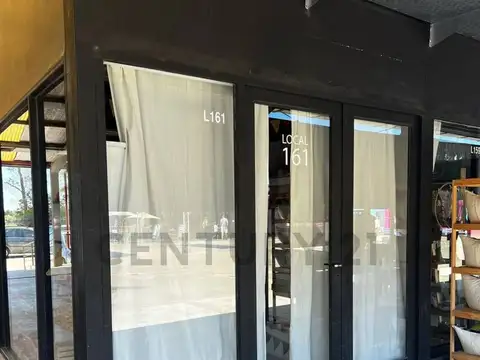 Venta en BLOQUE 3 Locales en DOCKS del pto Tigre