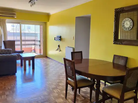 Crisólogo Larralde 1800, Piso 2