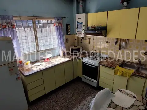 Depto Tipo Casa en Venta 50 años