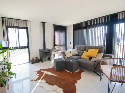 Casa en Venta en Funes, USD 299.000
